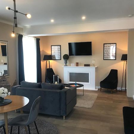 Lazare Maison De Maitre , Appartements De Standing Avec Parking Privatif A Seulement 7 Minutes A Pied Du Centre Historique De בזייה מראה חיצוני תמונה