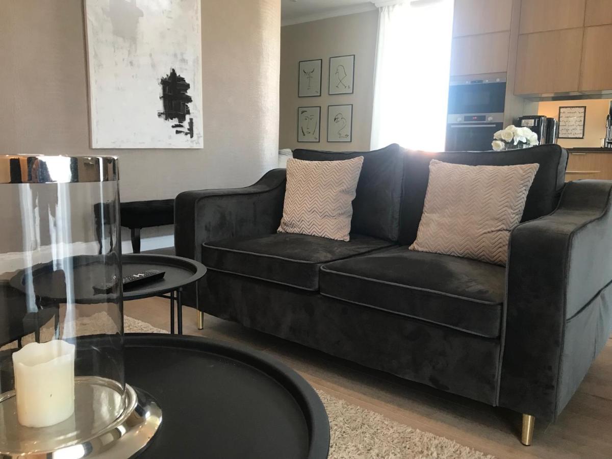 Lazare Maison De Maitre , Appartements De Standing Avec Parking Privatif A Seulement 7 Minutes A Pied Du Centre Historique De בזייה מראה חיצוני תמונה