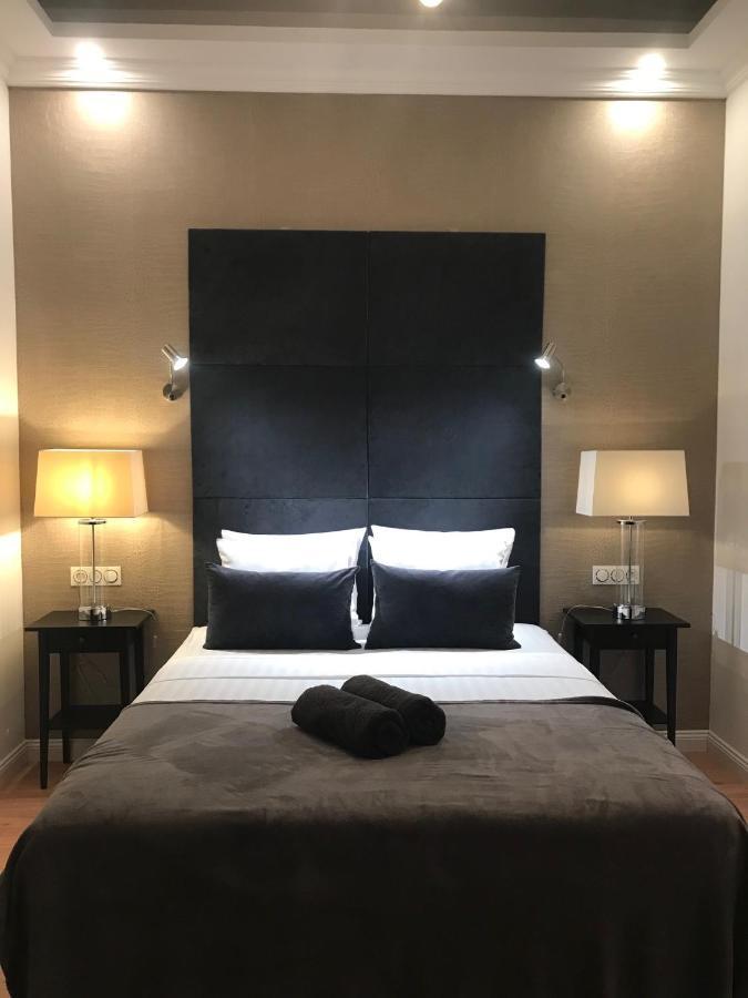 Lazare Maison De Maitre , Appartements De Standing Avec Parking Privatif A Seulement 7 Minutes A Pied Du Centre Historique De בזייה מראה חיצוני תמונה