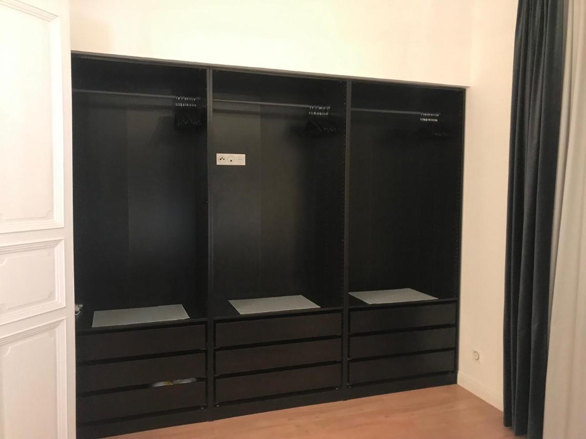 Lazare Maison De Maitre , Appartements De Standing Avec Parking Privatif A Seulement 7 Minutes A Pied Du Centre Historique De בזייה מראה חיצוני תמונה