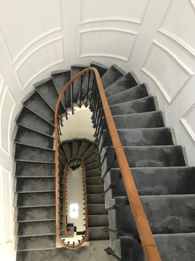 Lazare Maison De Maitre , Appartements De Standing Avec Parking Privatif A Seulement 7 Minutes A Pied Du Centre Historique De בזייה מראה חיצוני תמונה